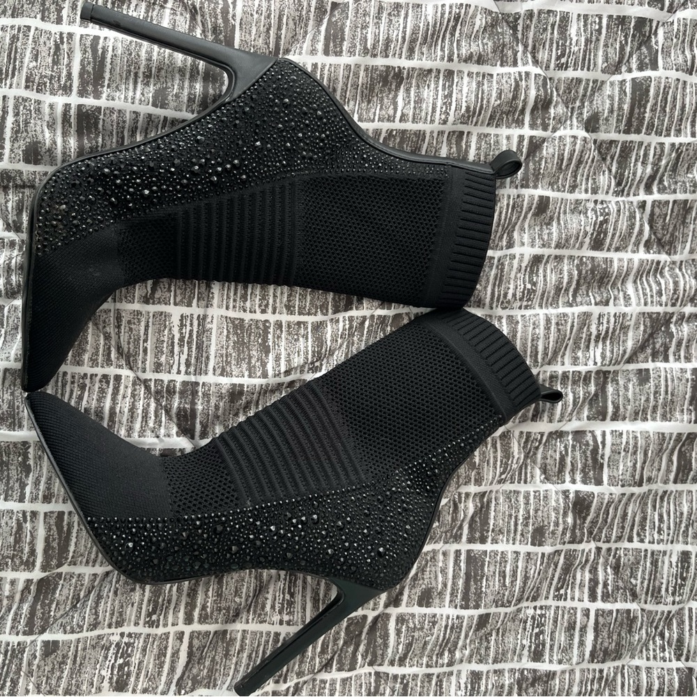 Steve Madden Black Maxwell Sock Boot Size 8.5 - image 4